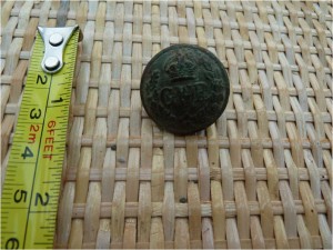 Great Western employee brass button dug up at the edge of Station Road 100-50 years old.