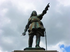 John Hampden MP for Buckinghamshire - his statue in Aylesbury.